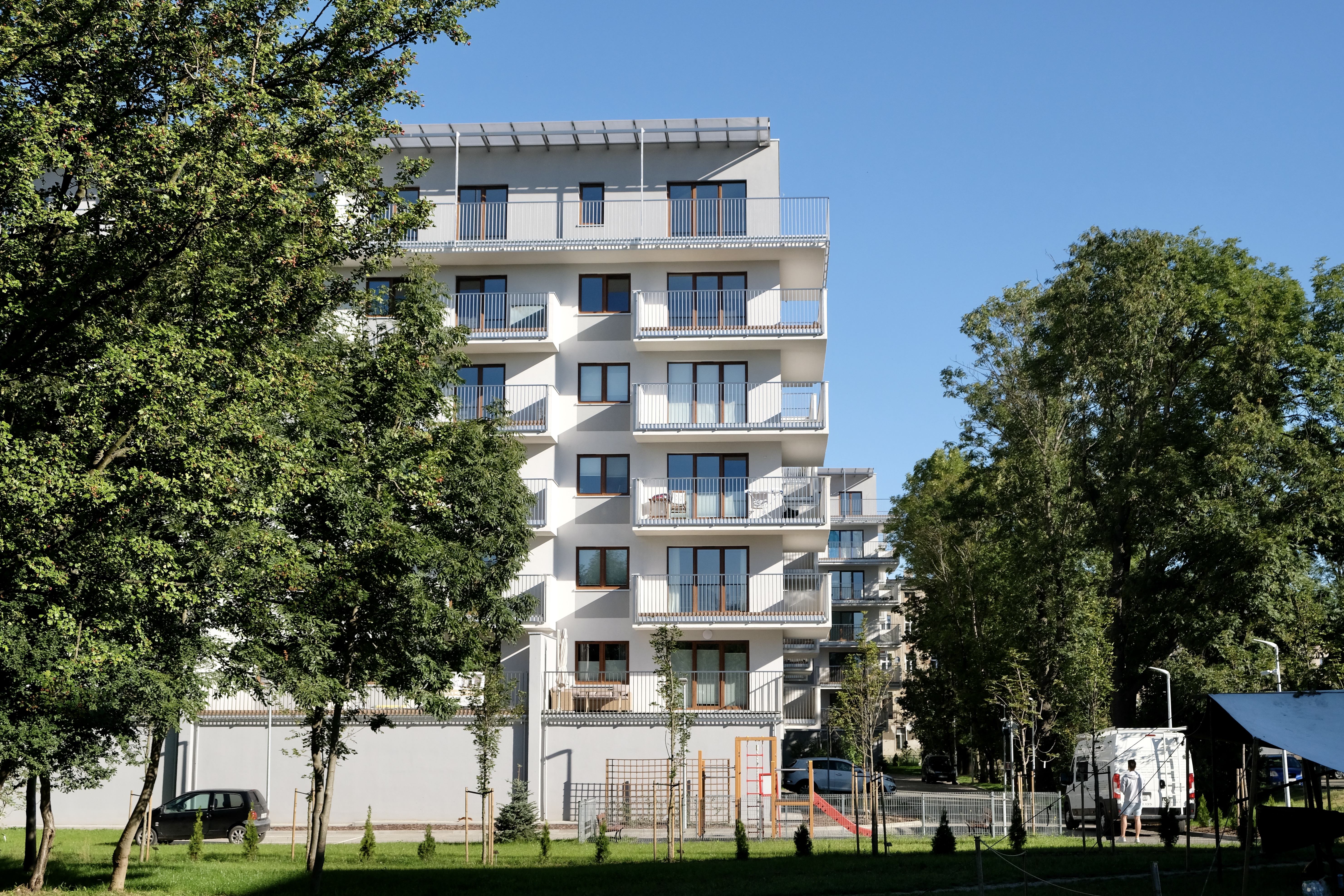 Uniwersum — Łódź, ul. Pomorska 169 (Śródmieście)